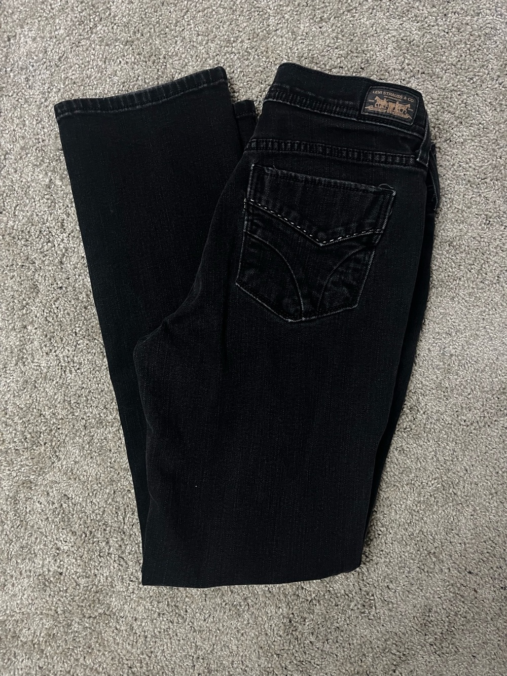 Women Levi’s Black 505 Jeans